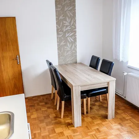 Alice Apartmán